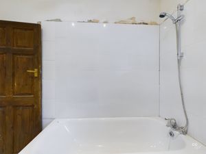 Photo 5- click for photo gallery